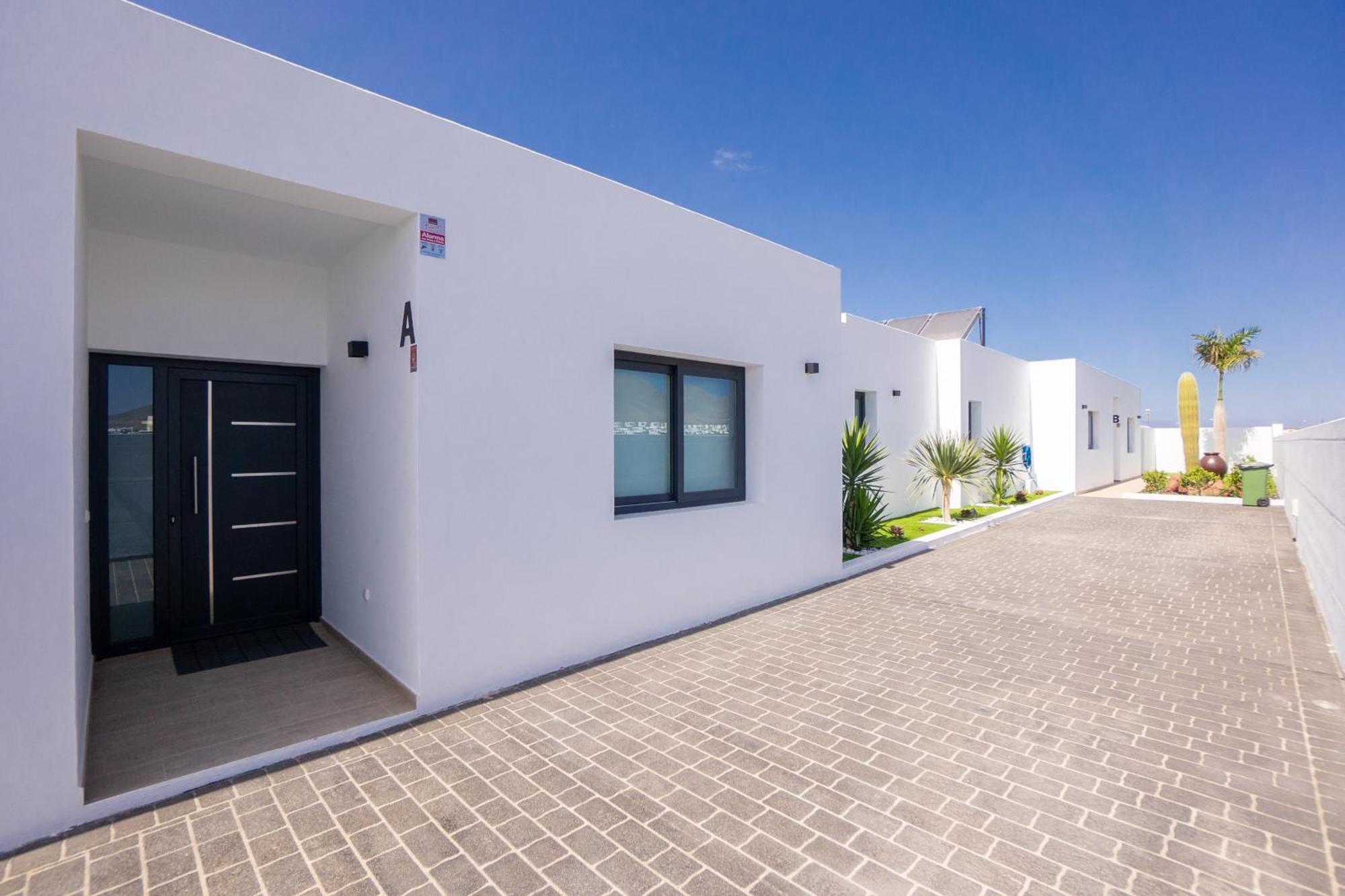 Sea Breeze Villas Lapa And Claca Playa Blanca  Exterior foto