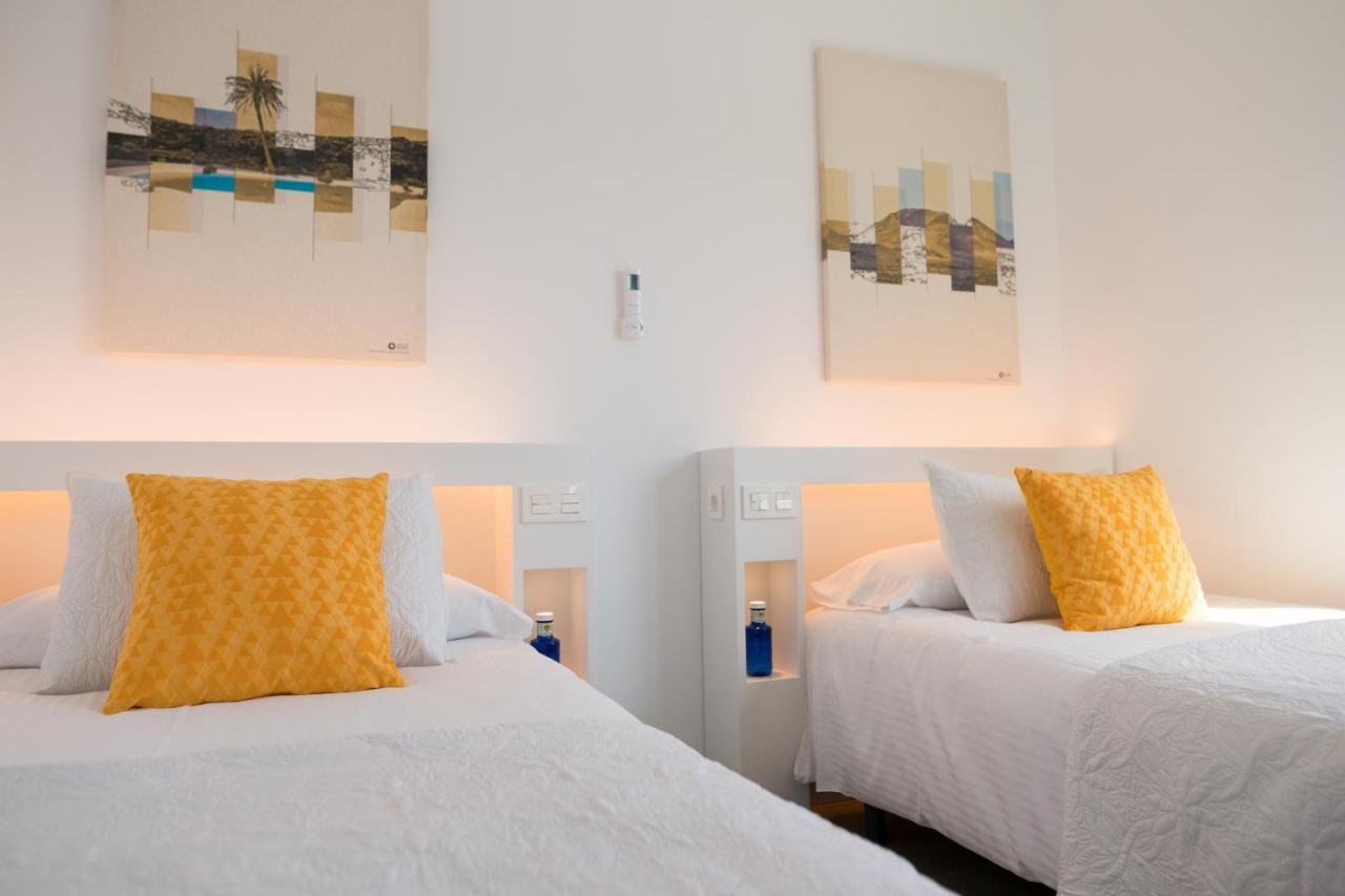 Sea Breeze Villas Lapa And Claca Playa Blanca  Exterior foto