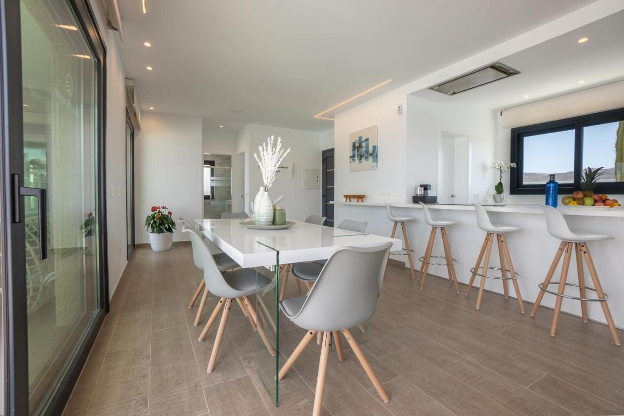 Sea Breeze Villas Lapa And Claca Playa Blanca  Exterior foto